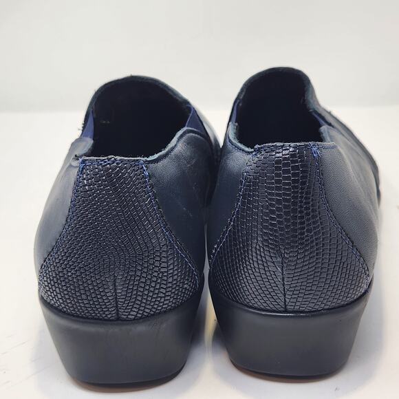 SAS Women Nora Navy Blue Leather Slip On Loafers Size 9.5 M Lizard Print comfort - Picture 6 of 8